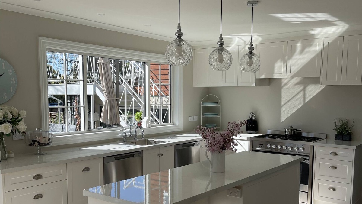 Motueka House | Exceptionally Huge Family Home