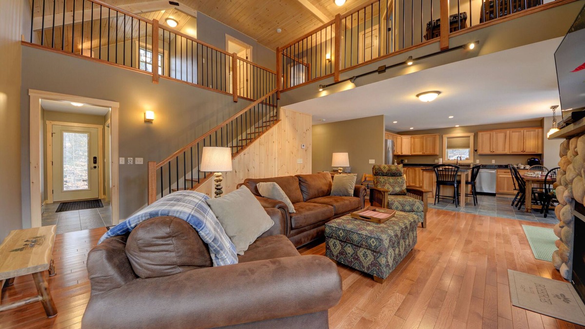 Alpine Village House | Exceptionally reviewed new country home with 3 bed, 3 bath, sleeping for 8