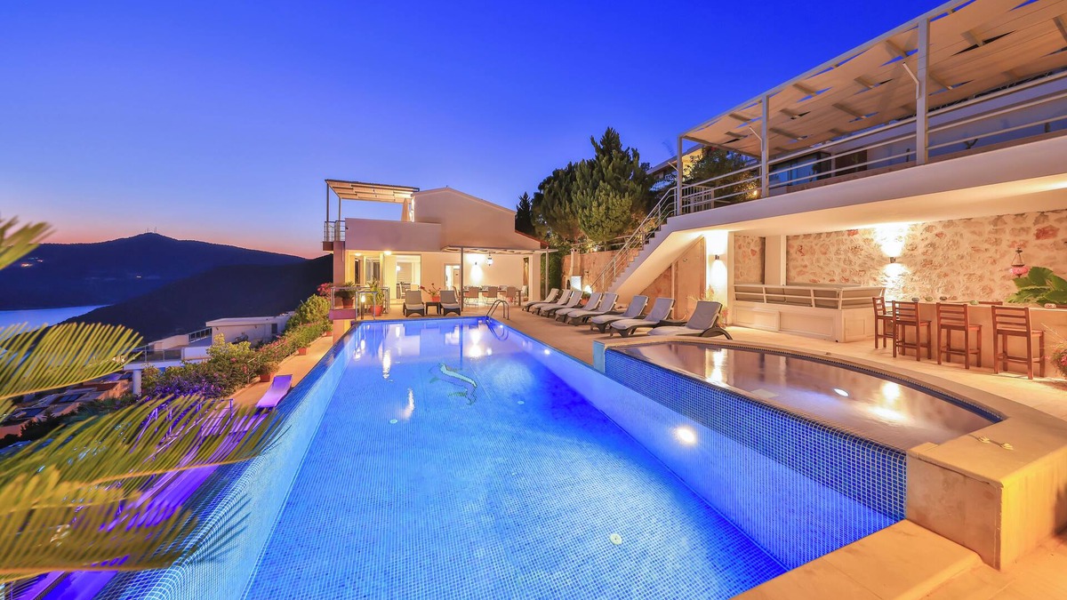Kalkan Villa | Exceptionally spacious villa with one of the best views in Kalkan