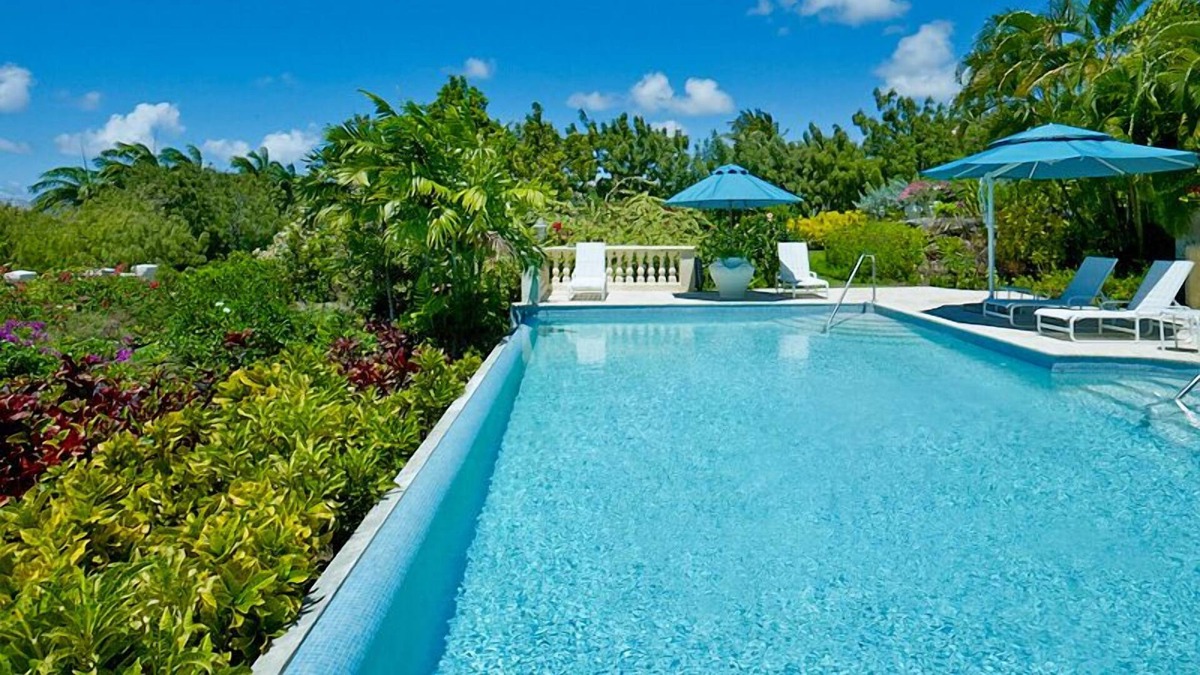 Westmoreland Villa | Exceptionally Styled Six Bedroom Six Bathroom Property