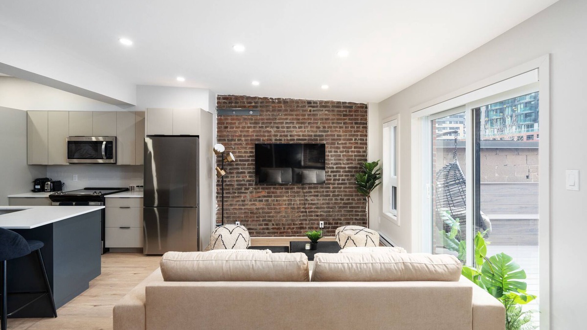 Griffintown Apartment | Exclusif Penthouse/Huge Private Terrasse- 10guests