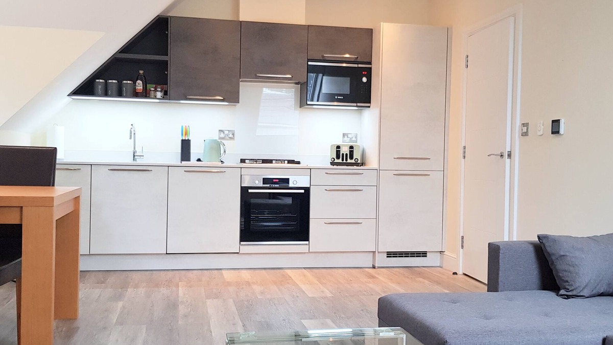Hatfield Apartment | *Exclusive 2Bed Apartment Free Parking Discounts*