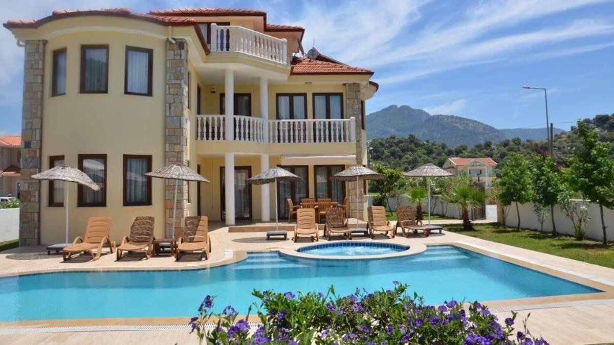 Dalyan City Center Villa | Exclusive 4 Bedroom Villa With Private Pool Overlooking The Rock Tombs