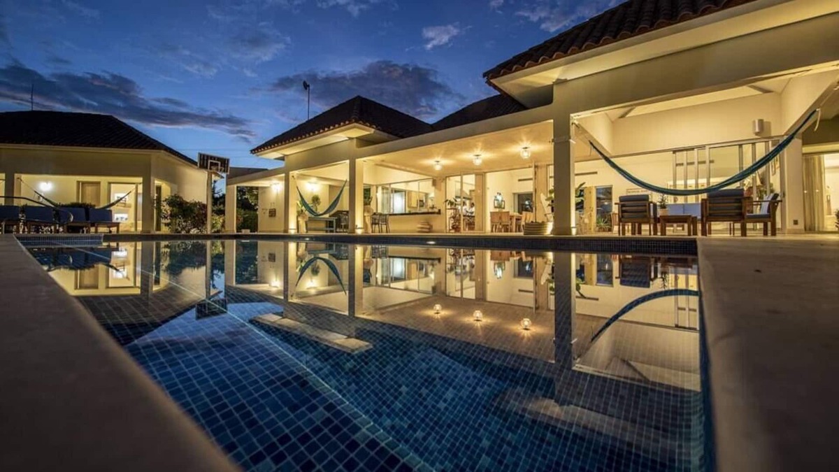 Cartagena Villa | Exclusive 5 Bedroom Mansion with Pool @ Zona Norte