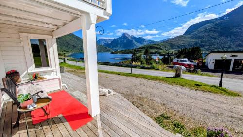 Sortland Apartment | Exclusive and Cosy! Sea and Mountian View - Superfast Wifi, Washer and more included