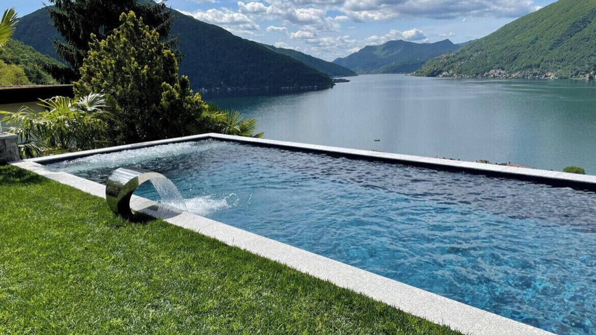 Bissone Villa | Exclusive and stylish villa * 6 1/2 room villa, -10 people/WiFi