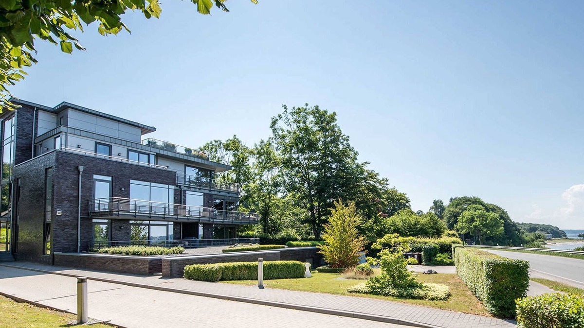 Gluecksburg Apartment | Exclusive apartment with water view - Apartment Meierwik