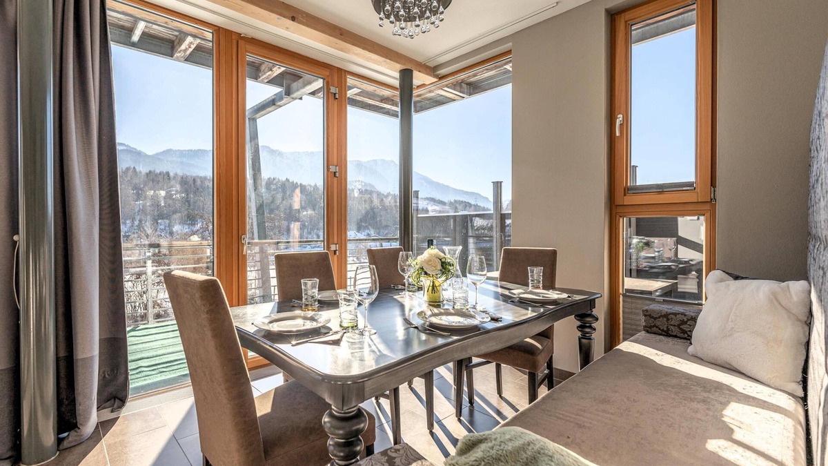 Finkenstein am Faaker See Apartment | Exclusive apartment with private lake access