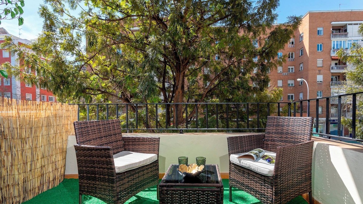 San Bernardo Apartment | Exclusive Apartment 5BD in Seville. Carlos V