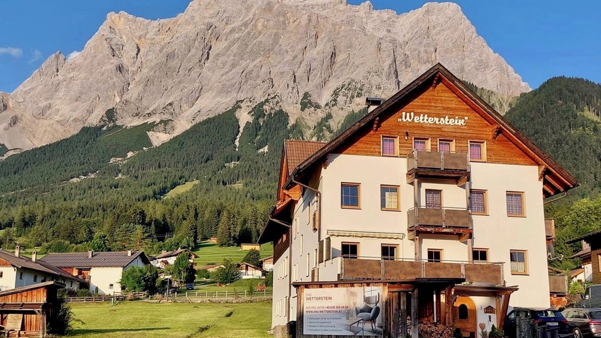 Ehrwald Apartment | Exclusive apartment "Die Sonnenspitze" for 10 people in Ehrwald