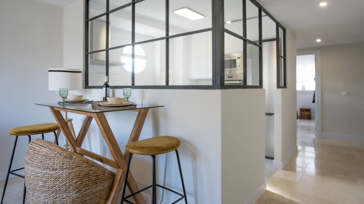 Tabladilla-La Estrella Apartment | Exclusive apartment with garage next to Avda. de la Palmera
