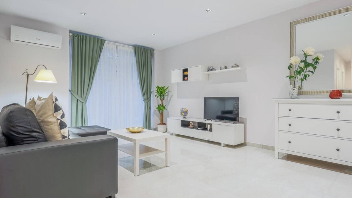 Los Remedios Apartment | EXCLUSIVE APT 2 BED-2 BATHROOMS-BRIGHT. HIGH QUALITIES. WIFI-A/C
