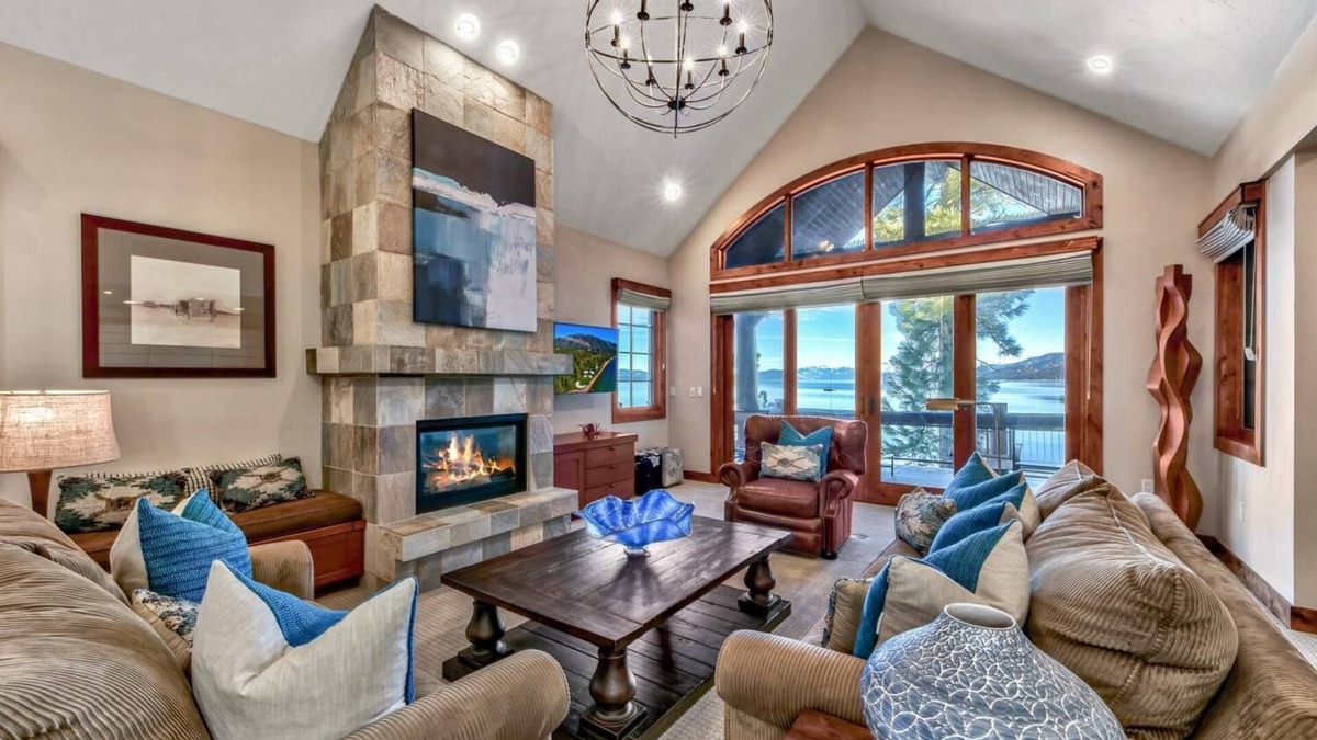 Sierra Shores Condo | Exclusive! Balconies w/lake views, 3 masters, 2 kings, Pool,AC+Sierra Shores