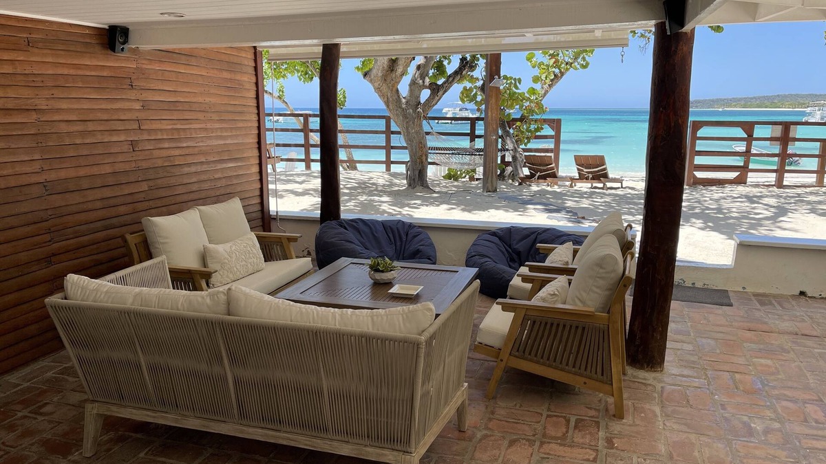Punta Rucia Villa | Exclusive Beachfront