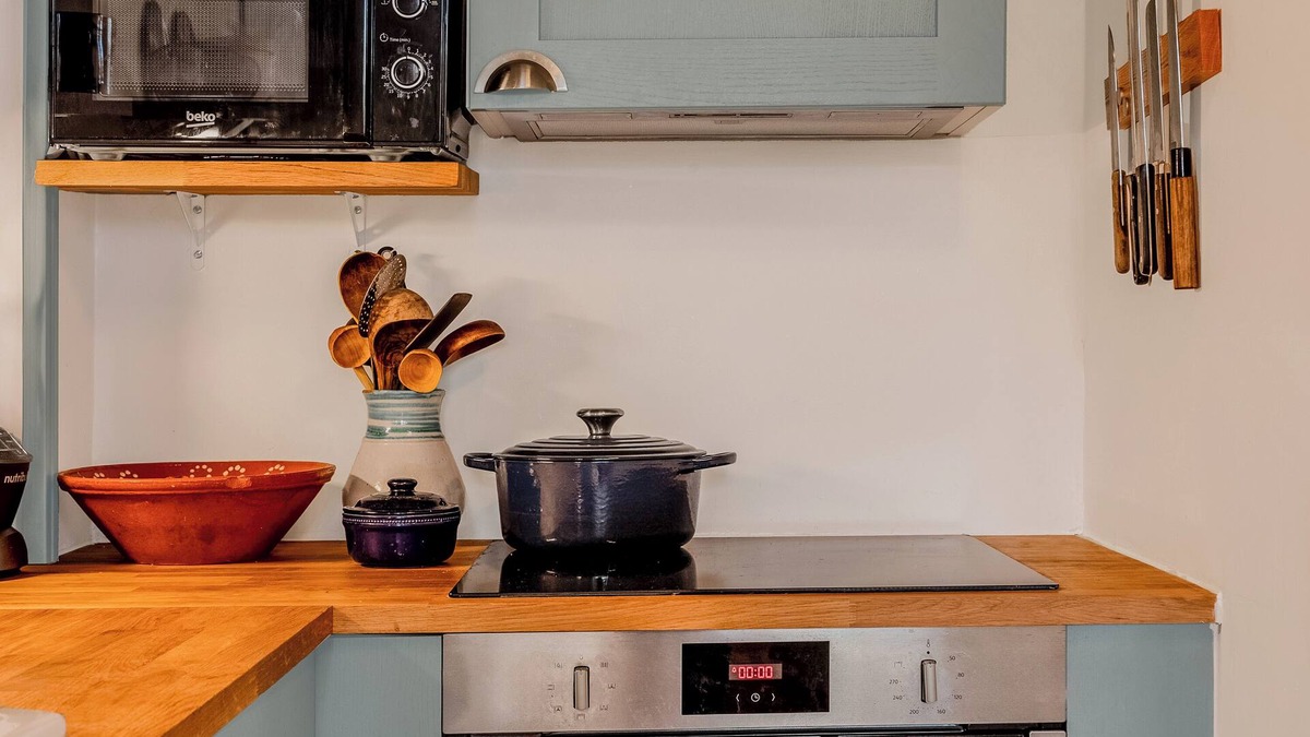 Camberwell Green Apartment | Exclusive Captivating 2LVL 1BR Loft, Walworth