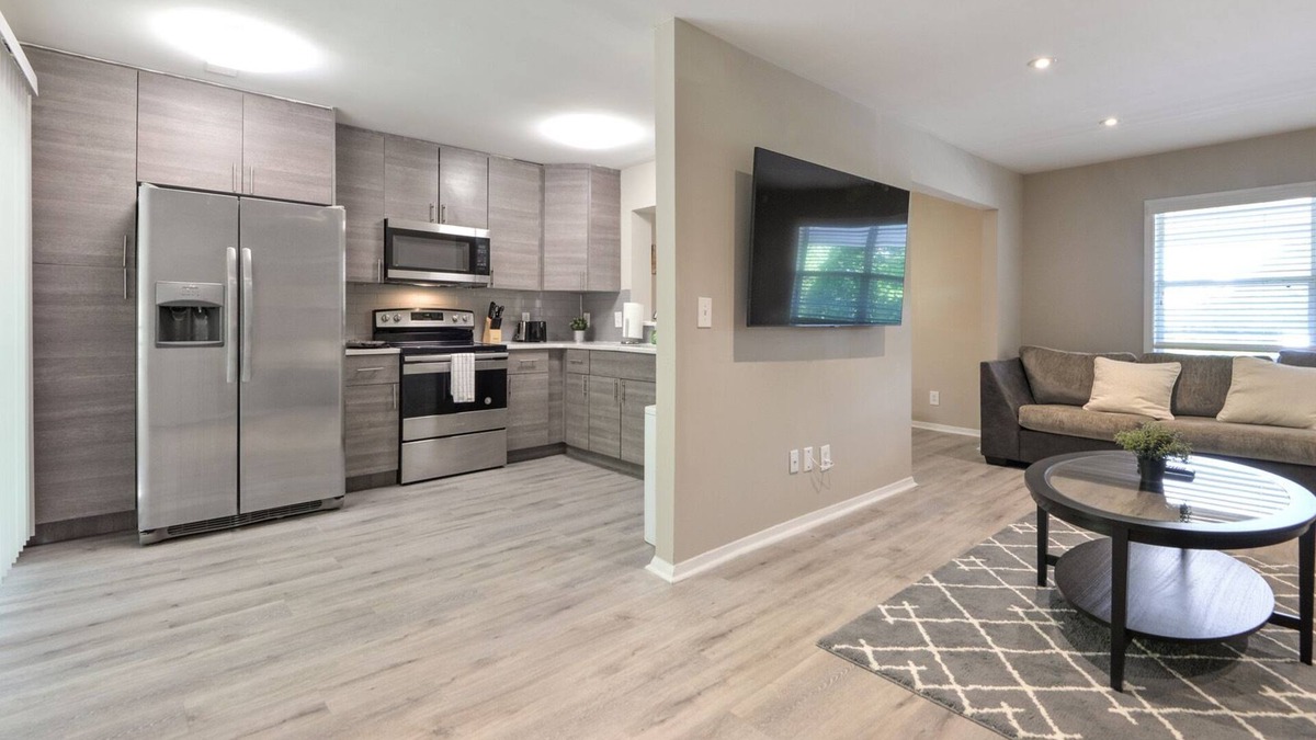 Buford Highway Apartment | Exclusive comfy 2 bed 2 bath apartment in Atlanta