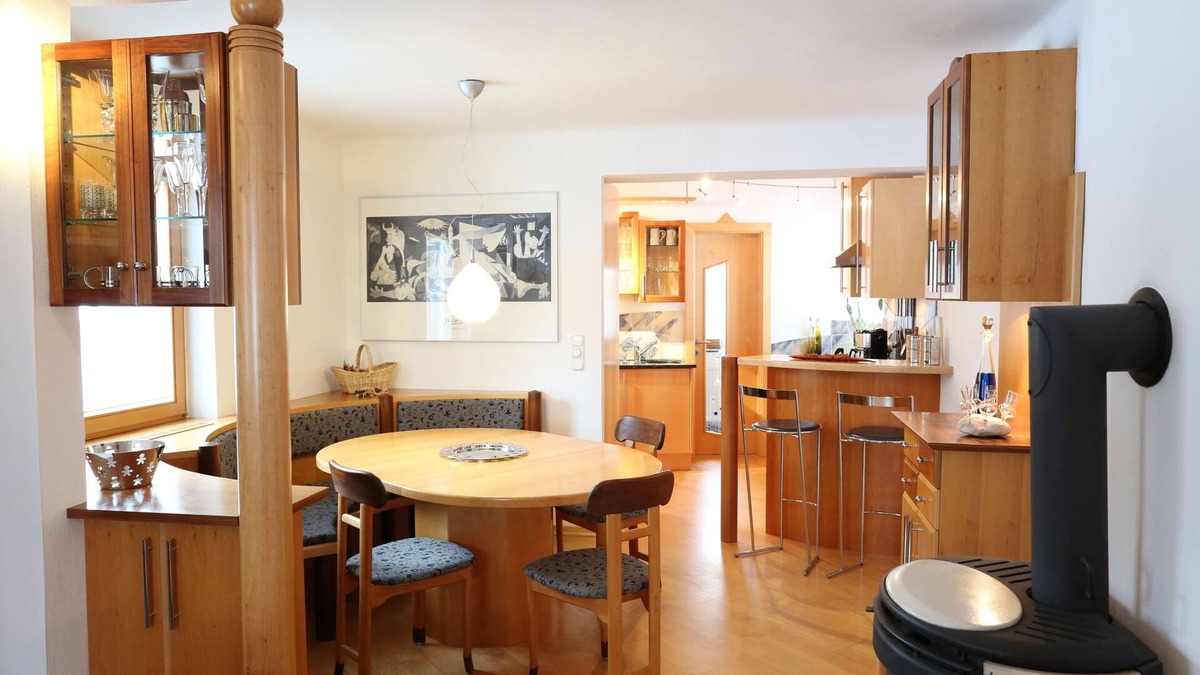 Notsch im Gailtal House | Exclusive furnished, summer and winter, Restaurant + Shopping Market near