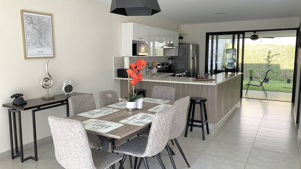 Nuevo Cuscatlan House | Exclusive Gated Community with HD TV, Air Conditioning, Cable and Netflix