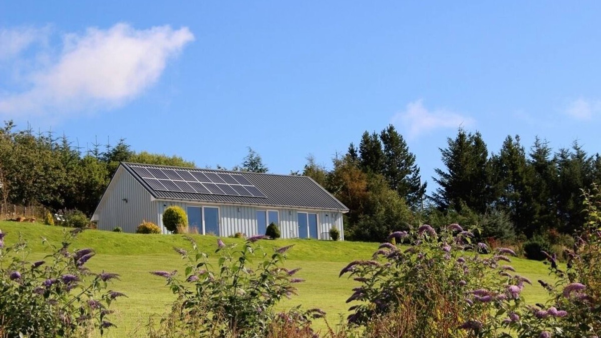 Lewiston House | Exclusive hillside retreat with stunning view and hot tub, ideal for Loch Ness
