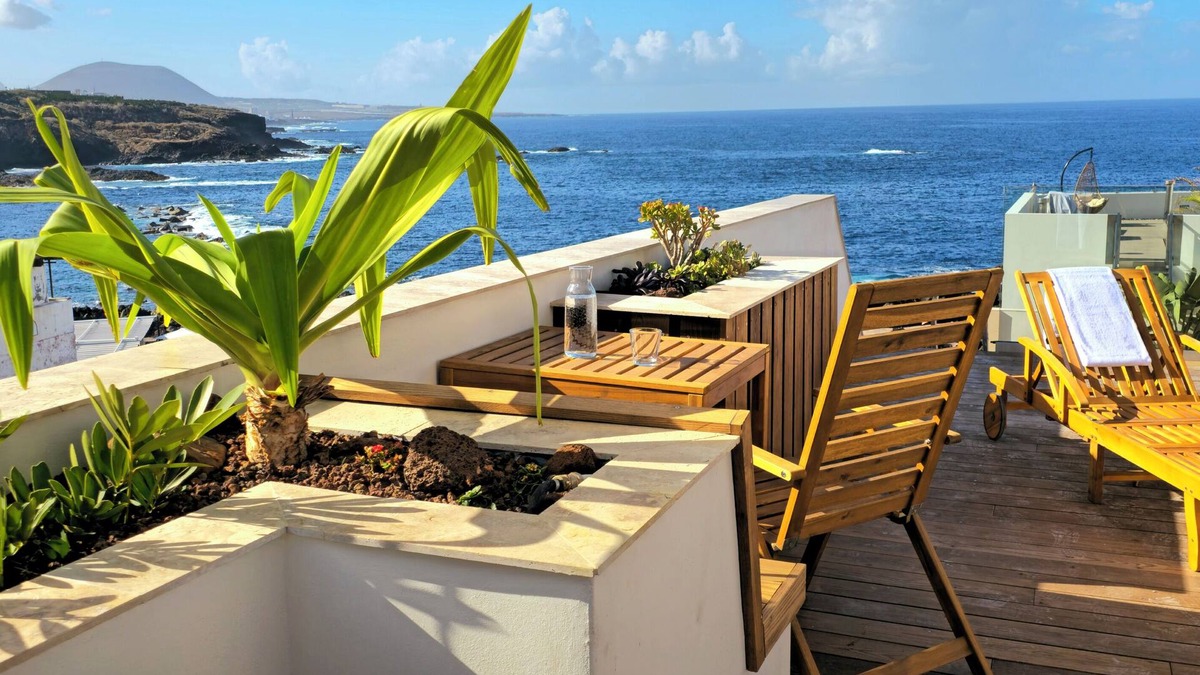 Garachico Apartment | Exclusive holiday apartment "Estudio Verde" at Villa Arte in Garachicos center