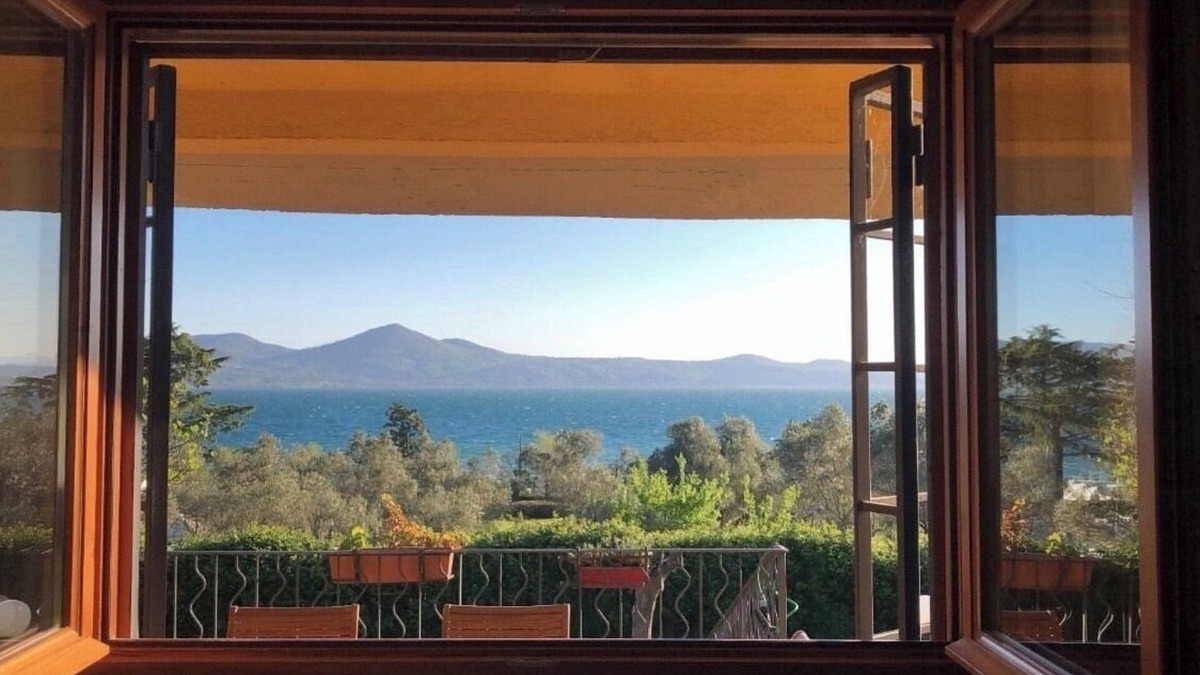 Lake Bracciano Villa | Exclusive lake house in Bracciano, Italy with private path to Lake Bracciano