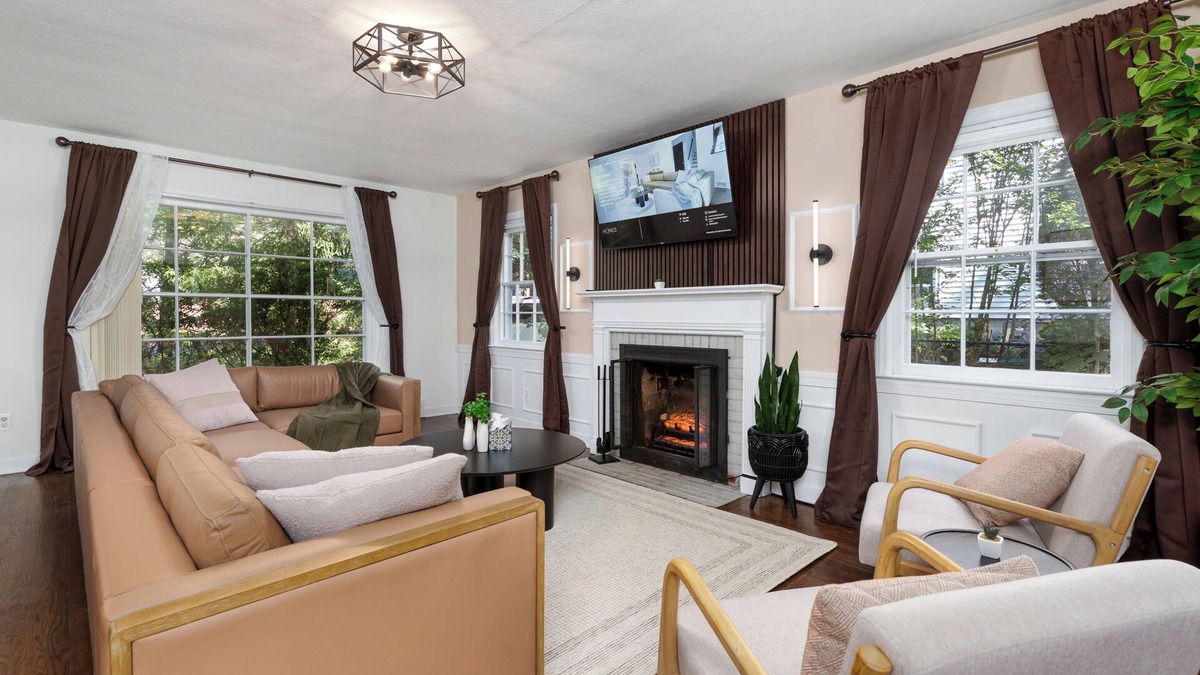 Princeton House | Exclusive Lux Home Near Town Game Rm Gym 4BR