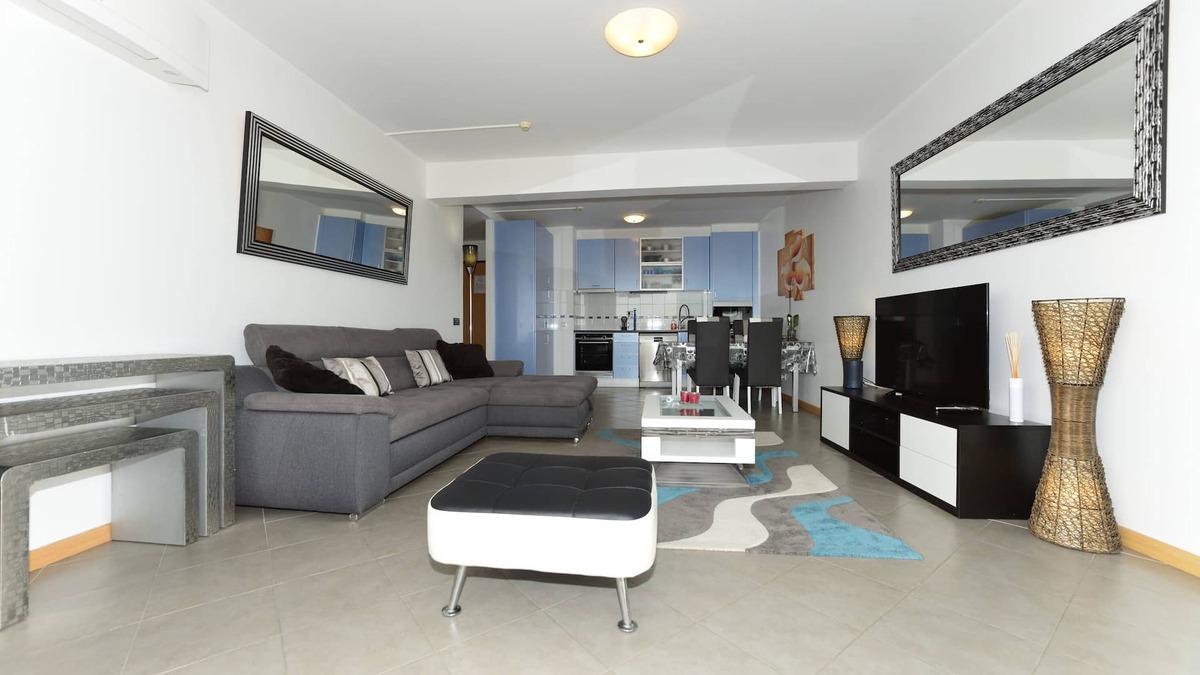 Portimao Apartment | Exclusive Luxury Apartment with Balcony & Ocean Views - 10th Floor (Top Floor)