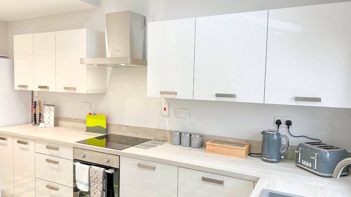 Olton House | *Exclusive* Modern, Stylish 3-bed, sleeps 6 -Birmingham,Solihull,NEC,Airport,HS2