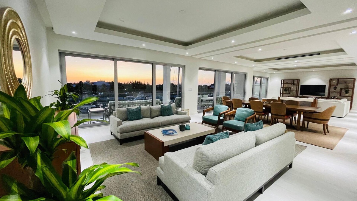 Palm Cay Condo | Exclusive One Marina Condo at Palm Cay, luxury amenities, 3 BR, large open space