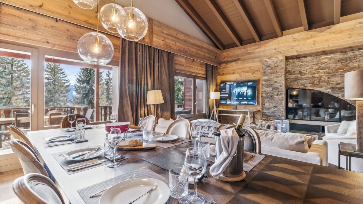 Chermignon Ski Chalet | Exclusive Penthouse - Palm Springs by Mrs Miggins