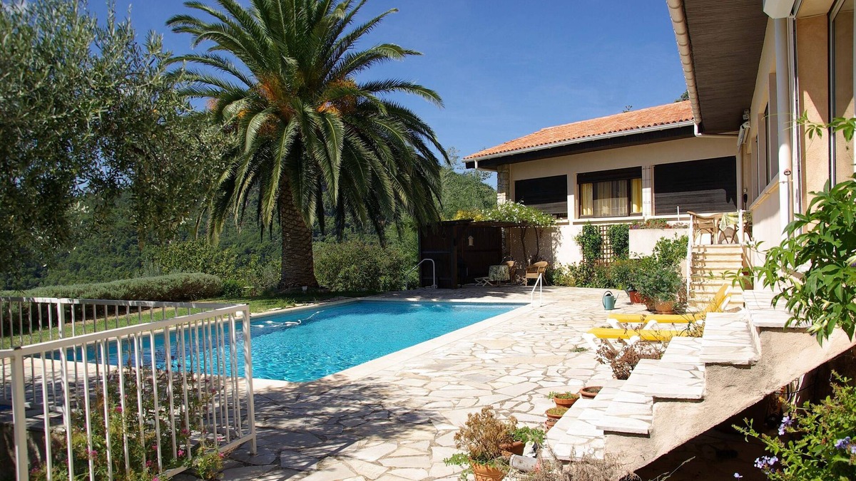 Claviers Villa | Exclusive Pet-Friendly Villa With Magnificent View