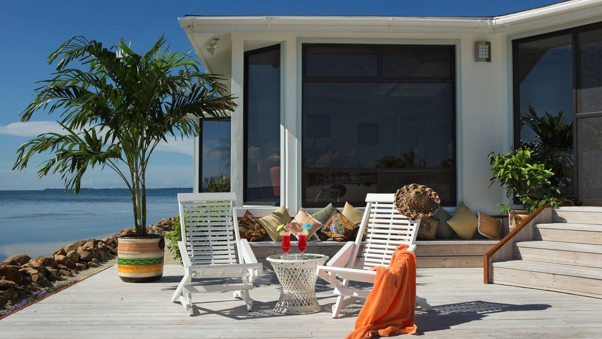 Glovers Reef Atoll Villa | Exclusive private island off the coast of Belize