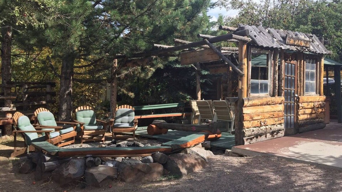 Cedaredge Resort | Exclusive Resort Rental at The Cedaredge Lodge!