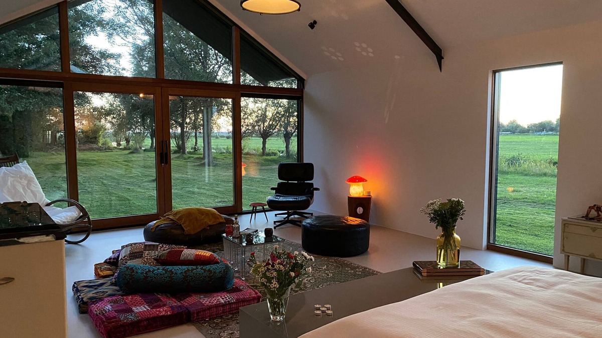 Municipality of Landsmeer House | Exclusive Romantic Amsterdam Retreat: Luxurious Oasis Near the Heart of the City