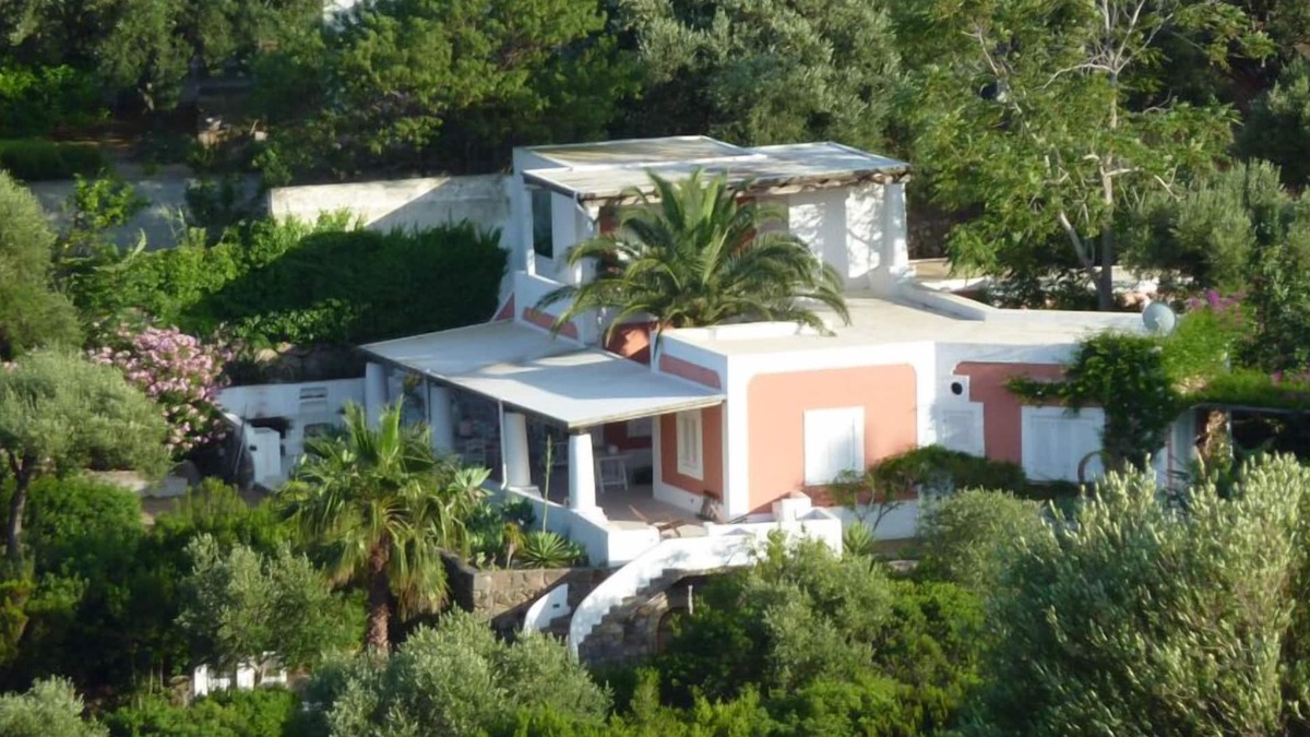 Panarea Villa | Exclusive villa in Panarea with private garden and panoramic terrace
