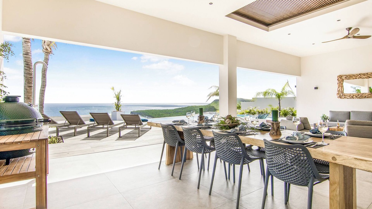 Bisento Villa | Exclusive Villa met Spectaculair Zeezicht, Infinity Pool en Jacuzzi op Cas Abao
