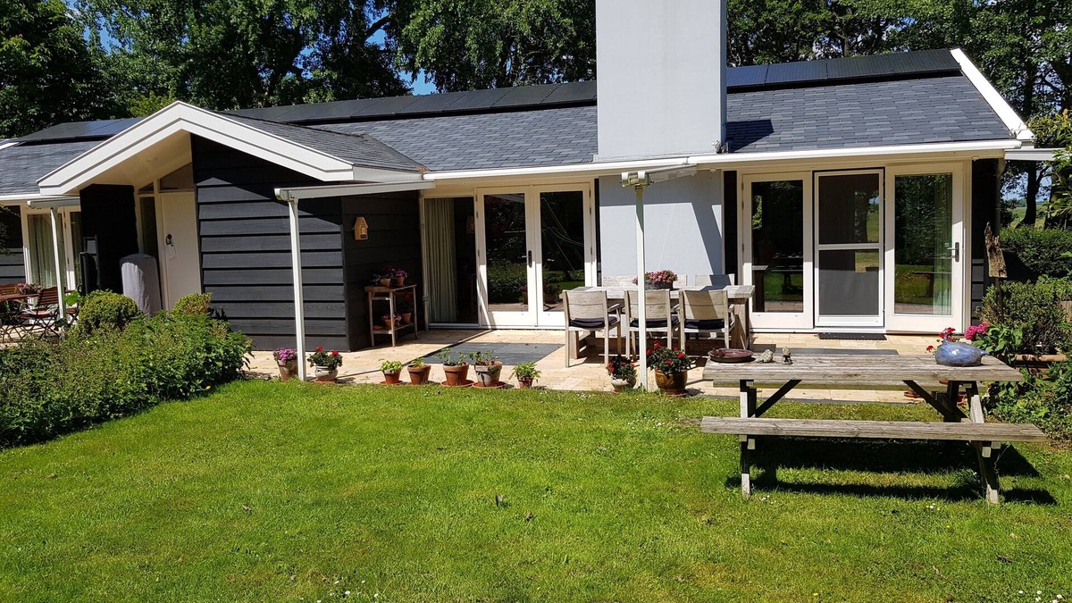 Bergen Villa | Exclusive Villa "The Strandwal" close to the sea