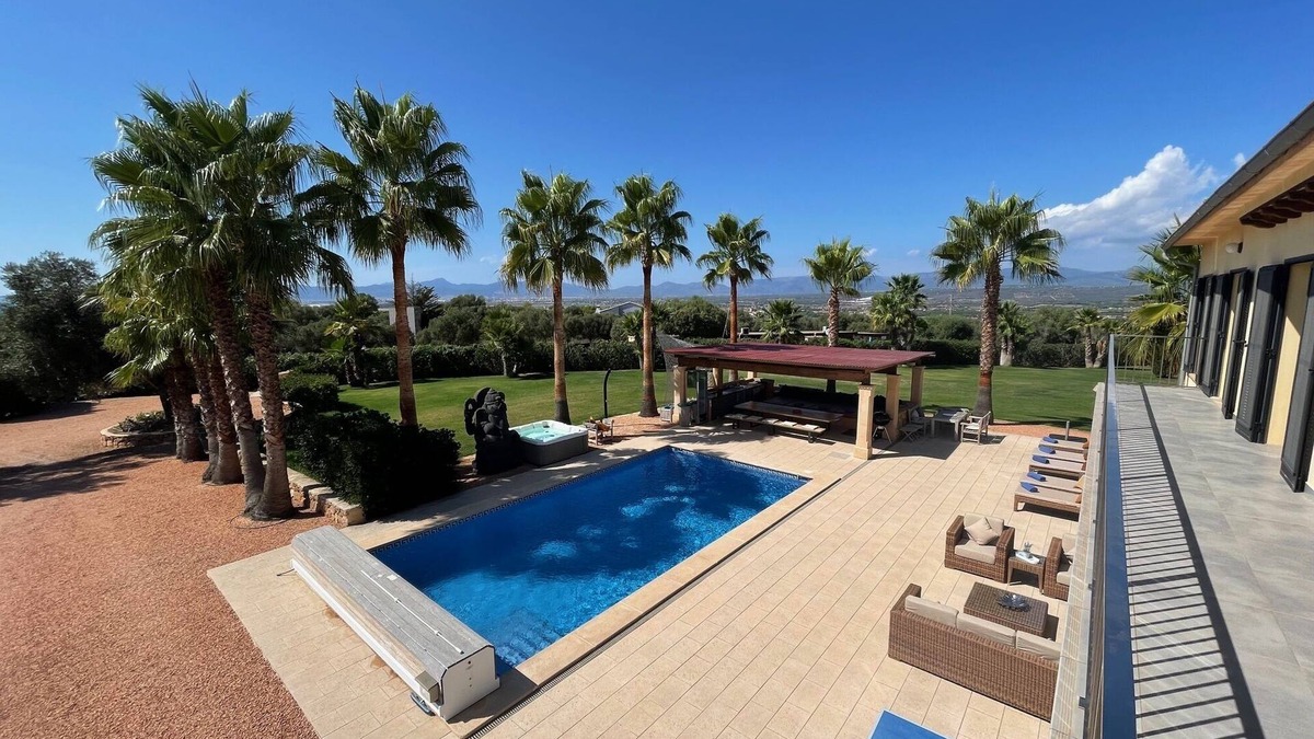 Llevant House | Exclusive villa with heated. Pool, whirlpool in an optimal location