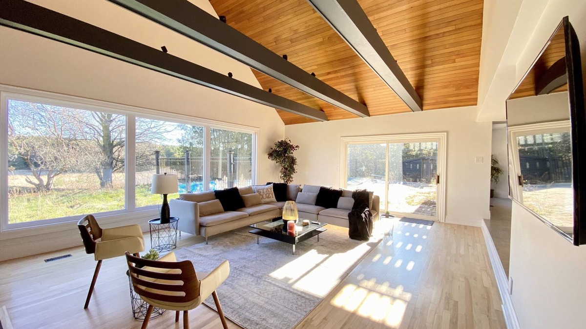 Caledon Hotel | Exclusive Waterfront Residence