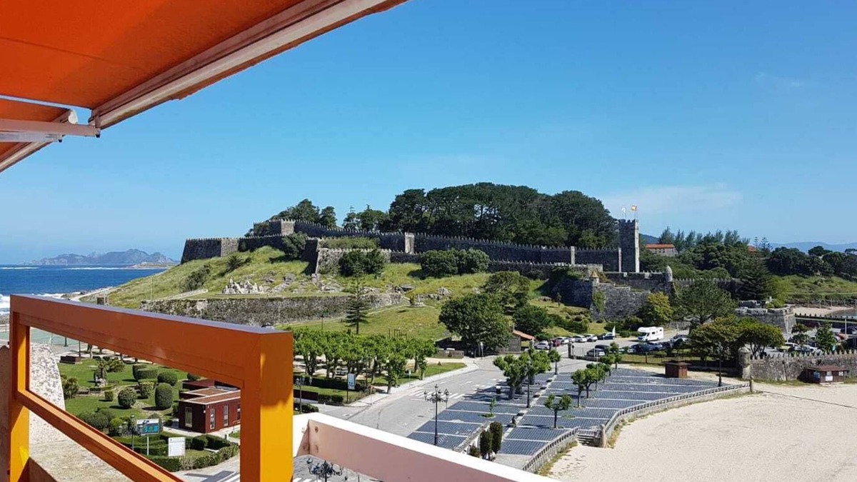Baiona Old Town Apartment | Exclusivo Ático Baiona Carabela Pinta