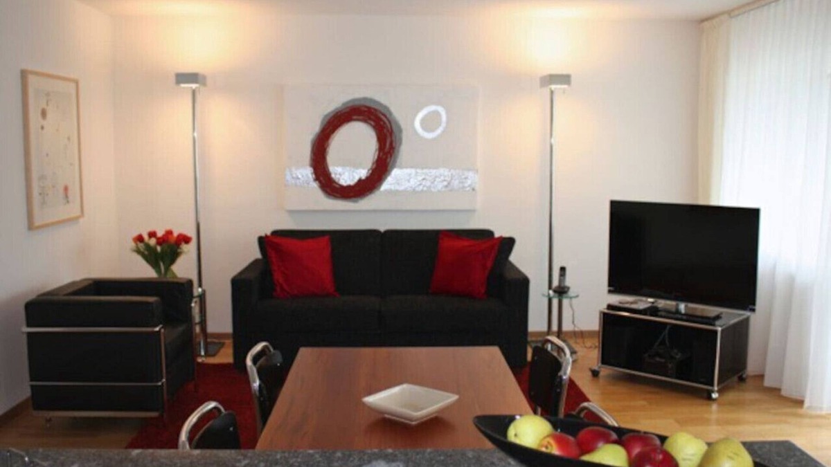 Seefeld Apartment | Executive 1BD flat/city center (Hösch 3)