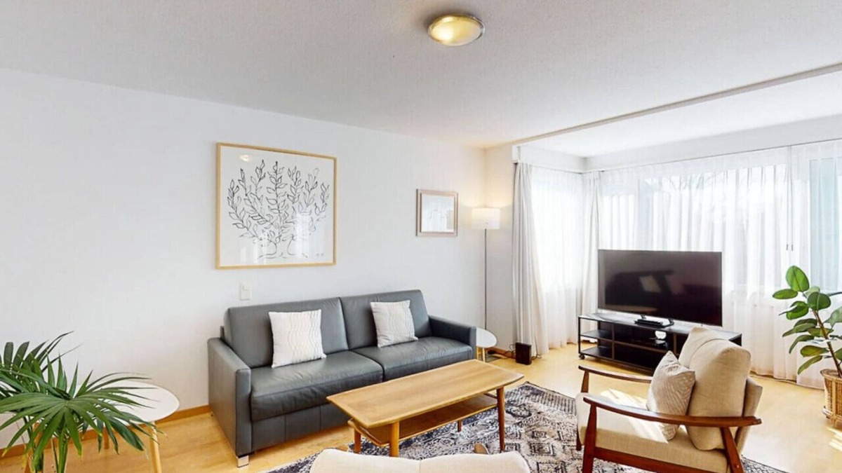 Seefeld Apartment | Executive 2BR apt near lake/city center (Dufour 4)