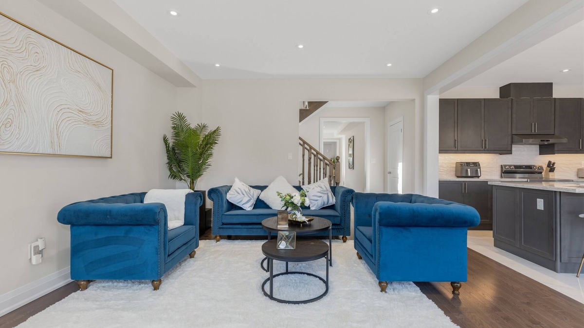 Brampton House | Executive 5BR-4BATH Detached Retreat Brampton/Miss Border
