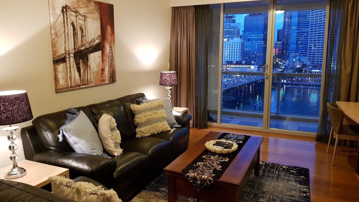 Darling Harbour Apartment | Executive apartment waterfront Darling Harbor ICC Sydney