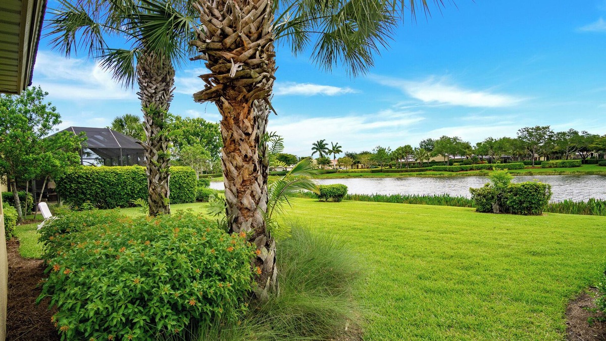 Fort Myers House | Executive Home/Beautiful View/30-Day Discount