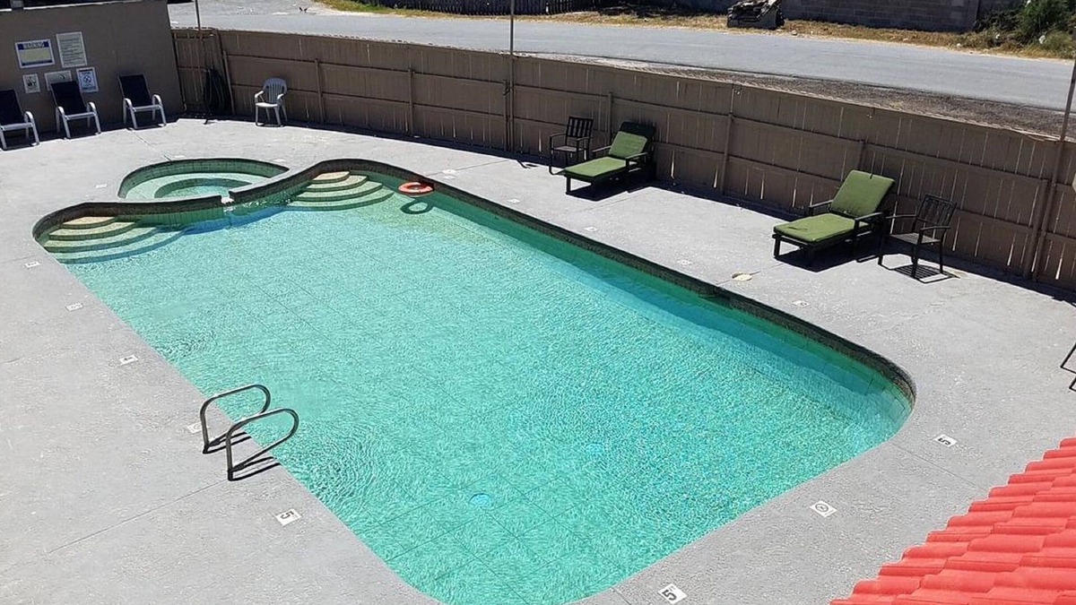Laguna Heights Hotel | Executive Inn and Suites