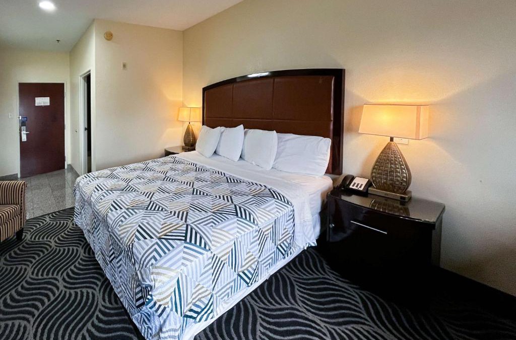 Breaux Bridge Hotel | Executive Inn & Suites Breaux Bridge, LA