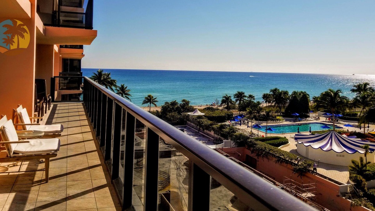 Mid Beach Apartment | Executive Large 5 Bedroom Bachelorette Dream Vacation - 807