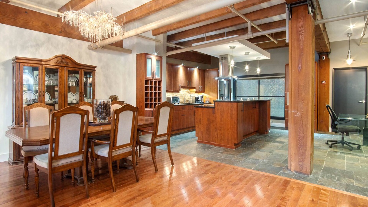 Exchange District Condo | Executive Loft-Styled Condo with FREE Parking