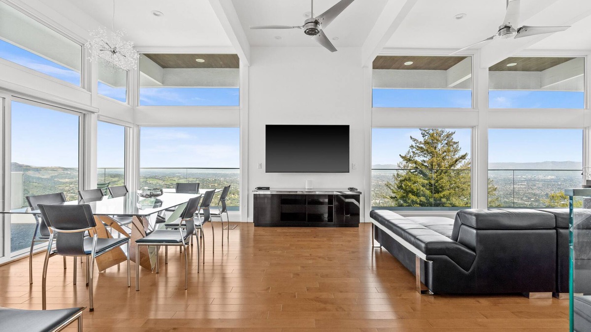 Saratoga Villa | Executive Retreat in Silicon Valley